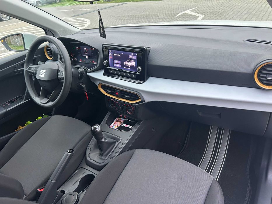 Seat  Arona  1,0 96 cp  T S I Stile    2024 Benzina