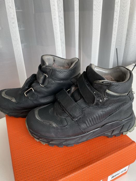 Продам зимние сапоги для мальчика