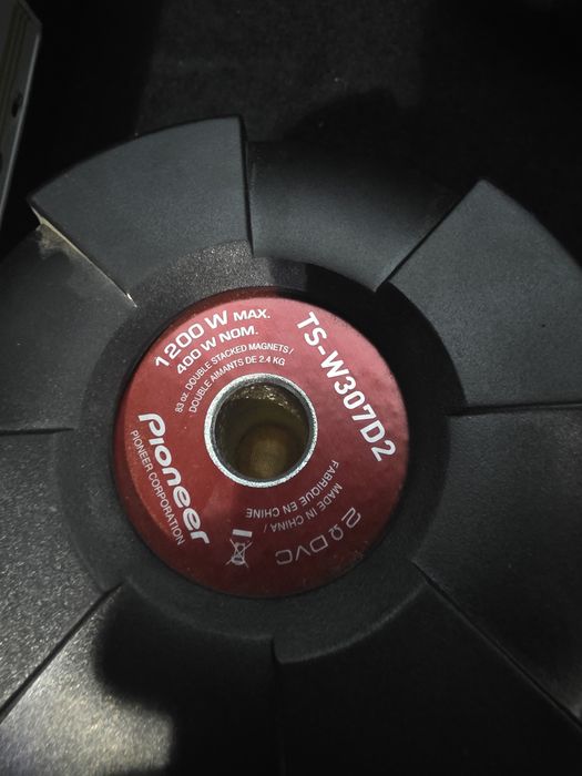 Vand subwoofer auto +statie