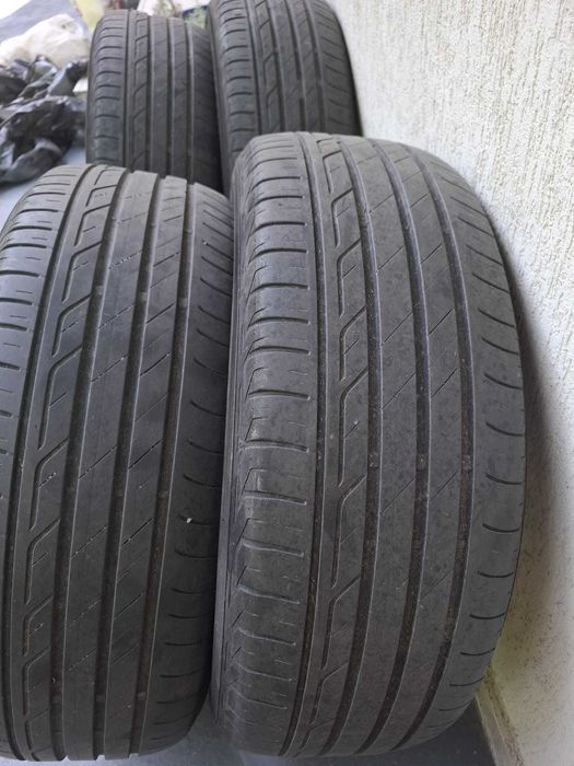 vand set 4 anvelope de vară marca Bridgestone Turanza 215/60/R17 96H