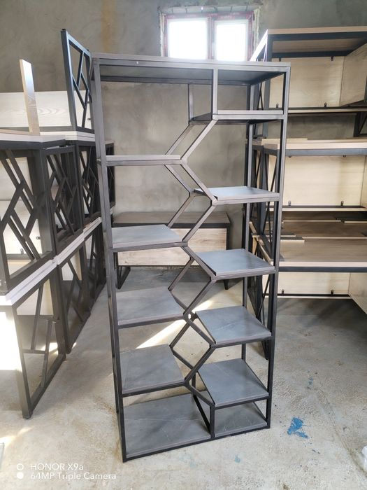 Loft stol va stilajlar