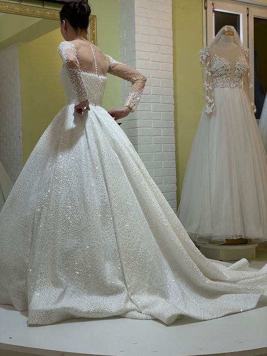 Rochie de mireasa model deosebit marimea XS