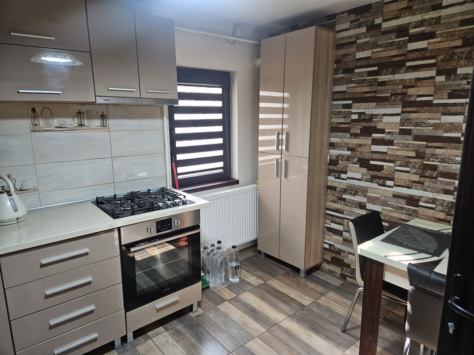 Apartament 3 camere"zona linistita"