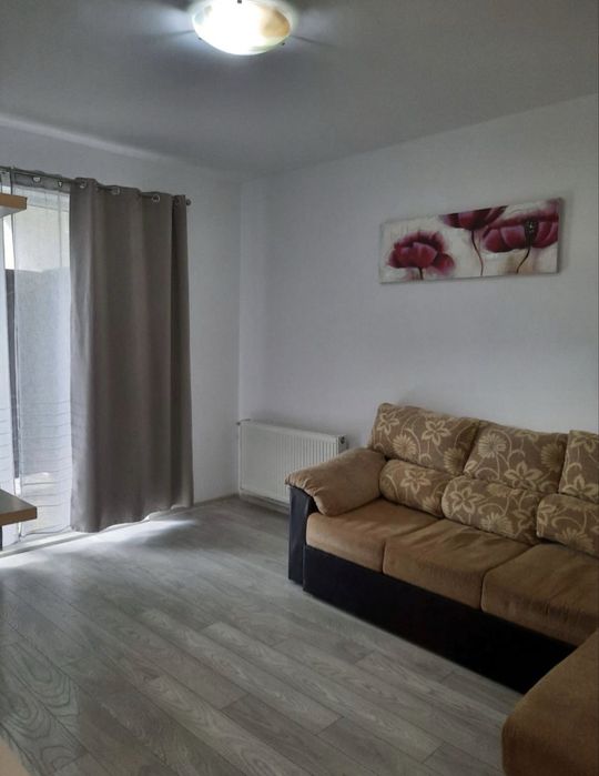 Închiriez apartament floresti 380€