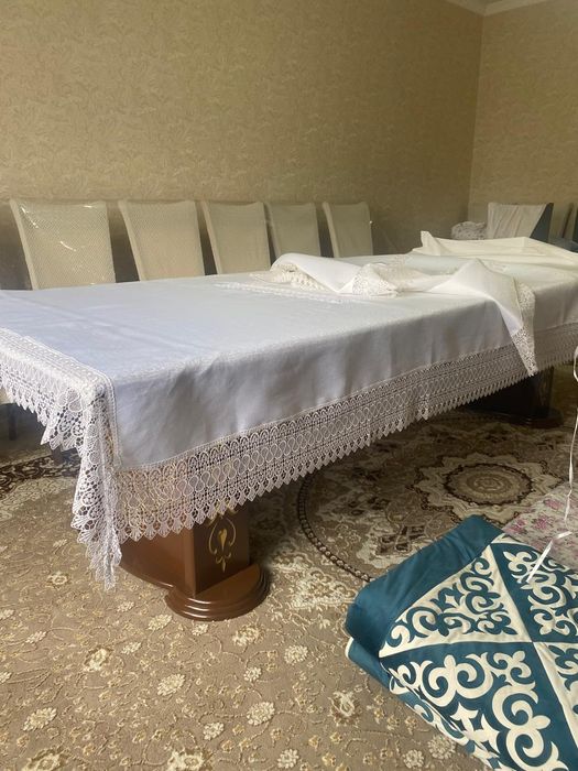 Стол на 18 человек