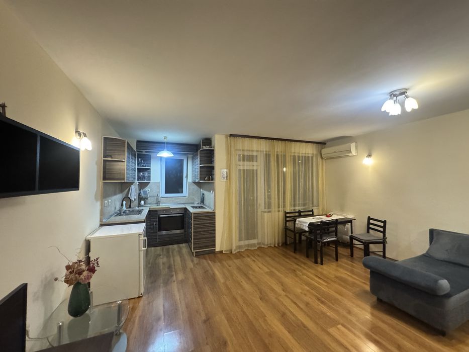 Дава под наем  2 стаи и бокс в гр. Стара Загора