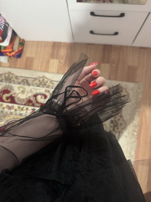 Продам платье 7000 торг есть