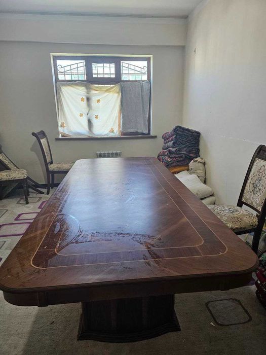 Стол для зала на 8 человек