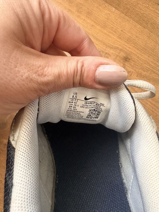 Оригинални маратонки Nike initiator