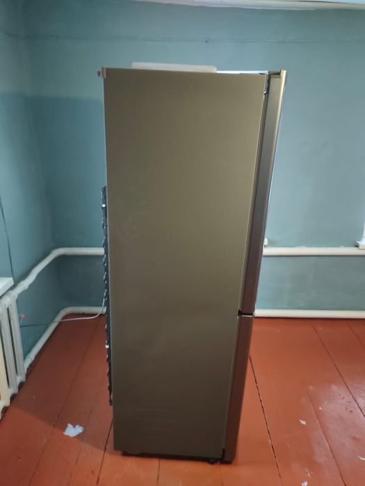 холодильник в отличном состояние