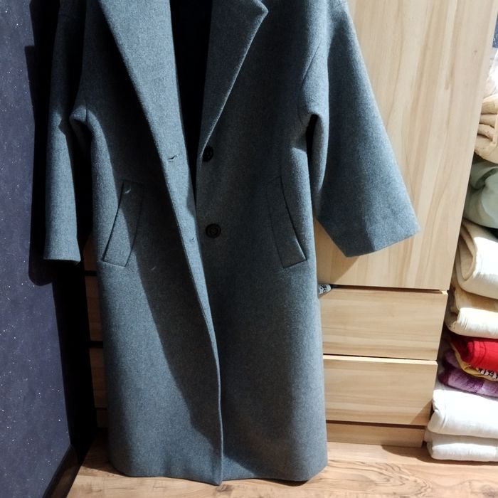 Пальто серое женское