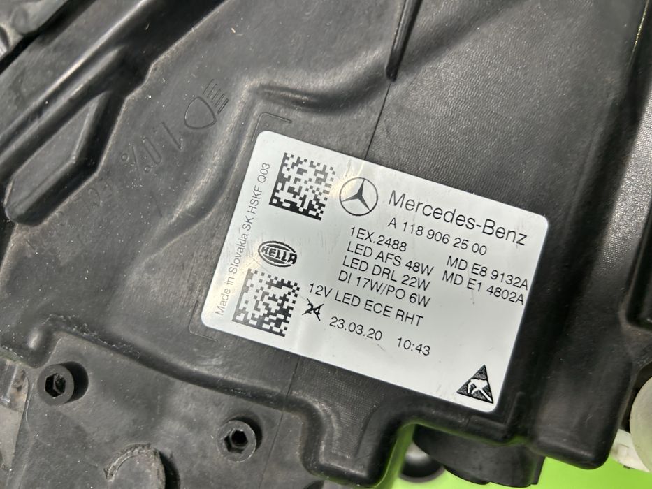 Far Mercedes CLA full led A118 stanga 2019-2023