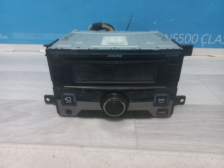 Авто аудиосистема в комплекте Alpine