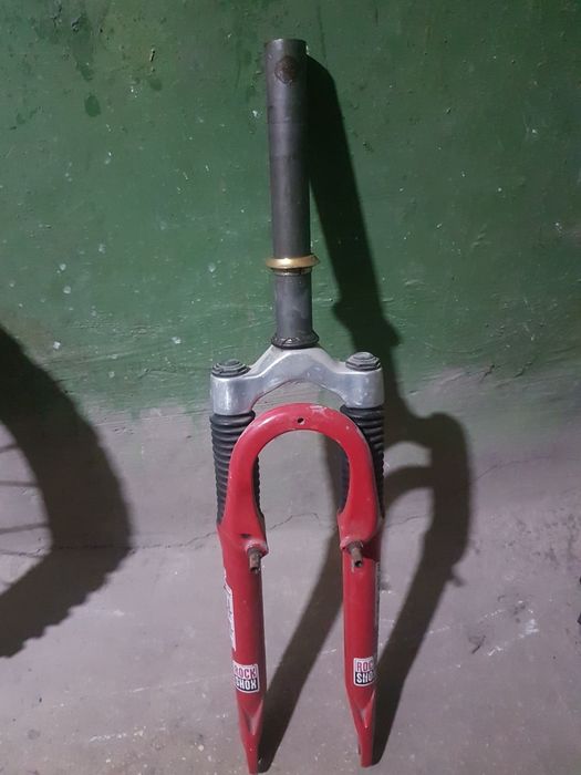 Vand cadru bicicleta+furca sau schimb!