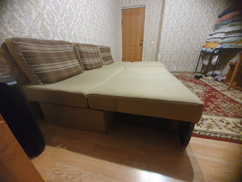 Диван большой раскладной  238*155