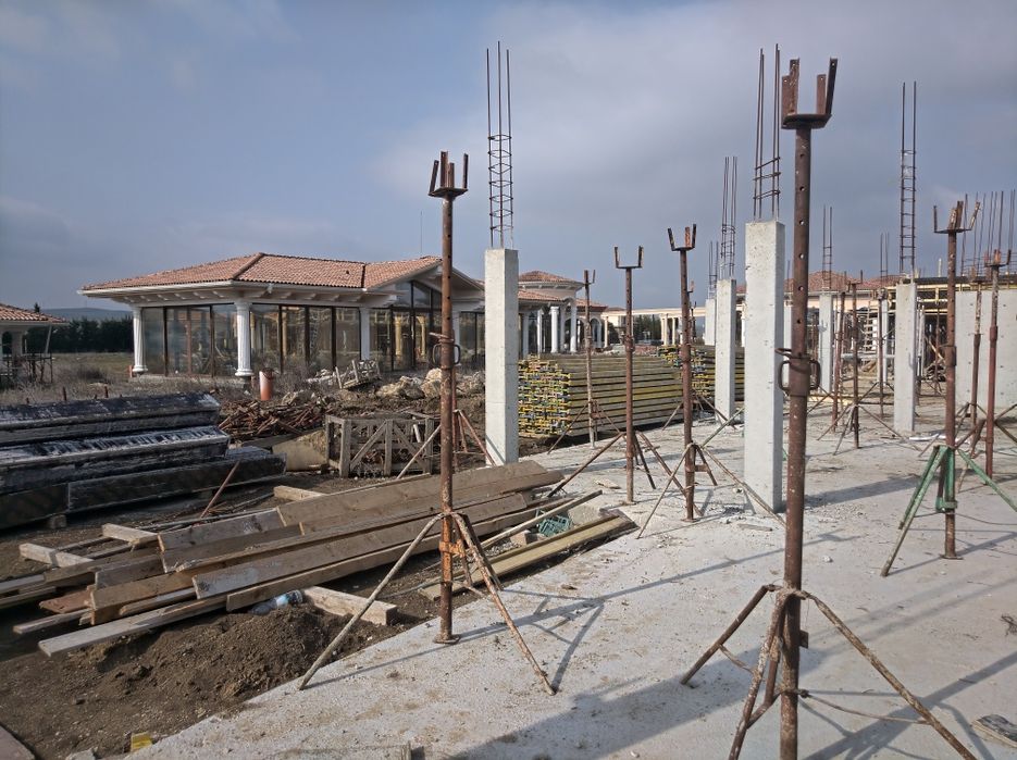 Вилици и триноги за кофраж