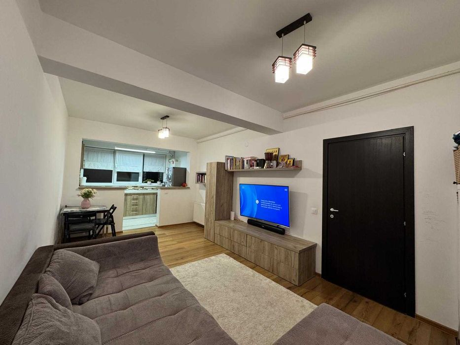 Apartament 3 camere complet mobilat si utilat, 9 Mai