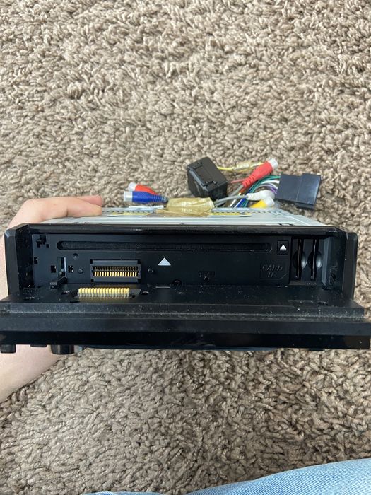 Casetofon auto cu Bluetooth