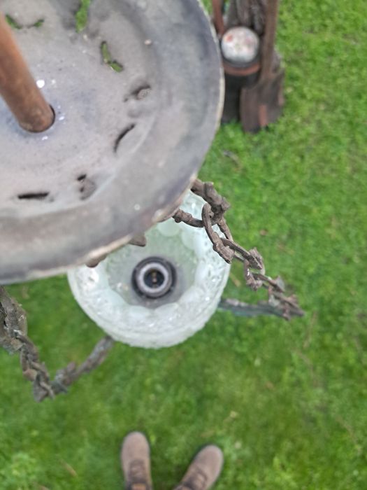 Единичен абажур от ковано желязо