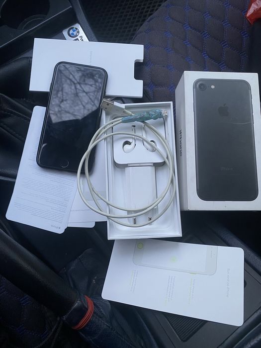 Продам iPhone 7 б/у