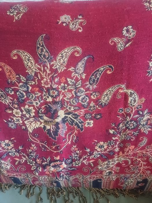 Продам палантин шарф