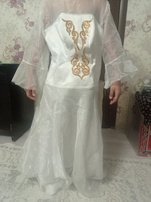 Национальные платья