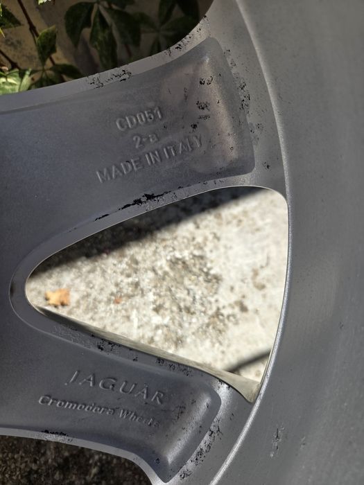 Jante Jaguar xf cu cauciucuri de iarna