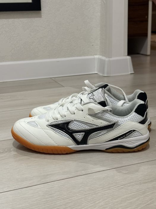 Новые кроссовки Мизуно mizuno
