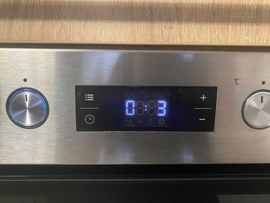 Vand cuptor electric incorporabil beko, stare perfecta