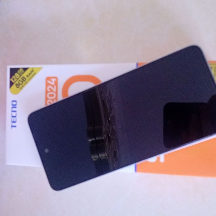 Tecno Spark Go 2024 срочно продам