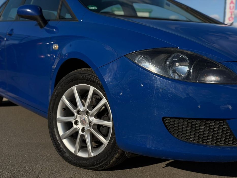 Seat Leon  1.6 MPI 102 cp benzina + gpl  (variante)