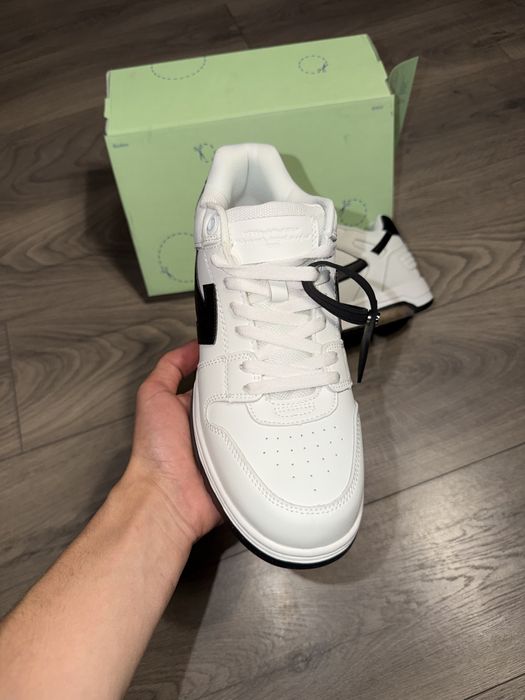 Off White