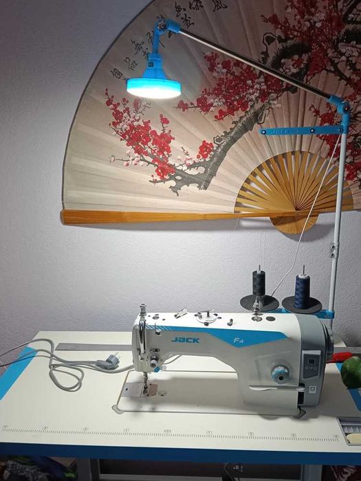 LED светильник для промышленных швейных машин и оверлоков.