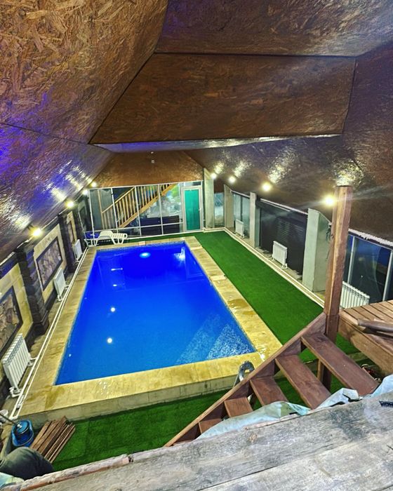 Коттедж с бассеином