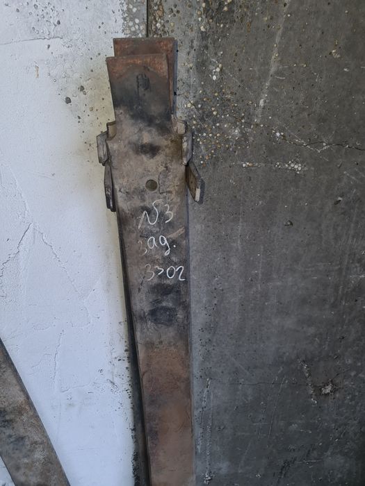 Продам рессоры задние номер 3 на газель 3302 б/у в хорошем состоянии