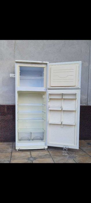 Продаётся холодильник 280л высота 162 ширина 59
