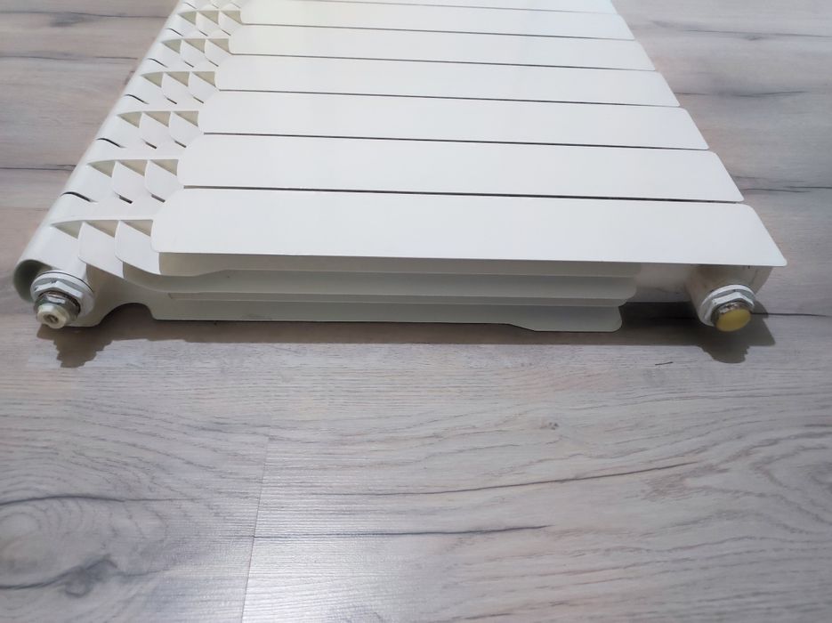 Продам батарею 10 секции