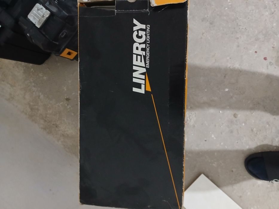 Vand lampa de urgenta
