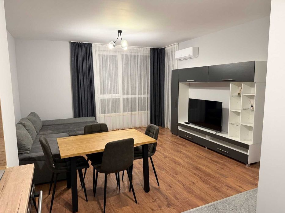 Под наем обзаведен апартамент  с паркомясто в квартал Трошево