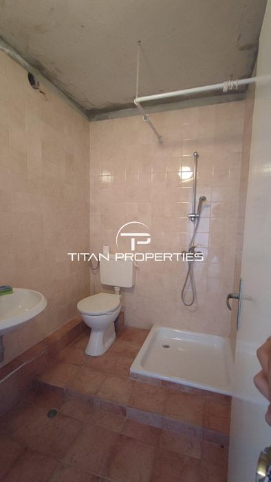 Продава се Четиристаен апартамент в Варна, Аспарухово - 108 кв.м за 1574 €/кв.м - Снимка #12