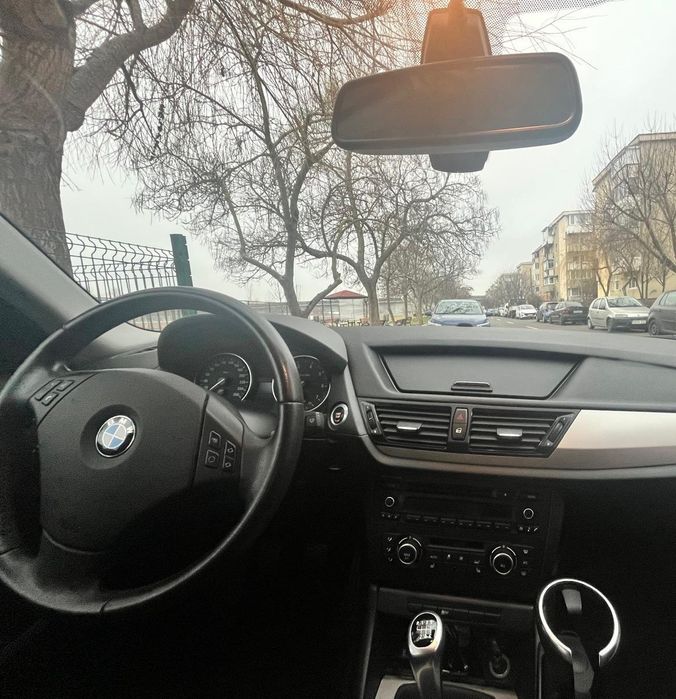 BMW X1 2013 — imagine 3
