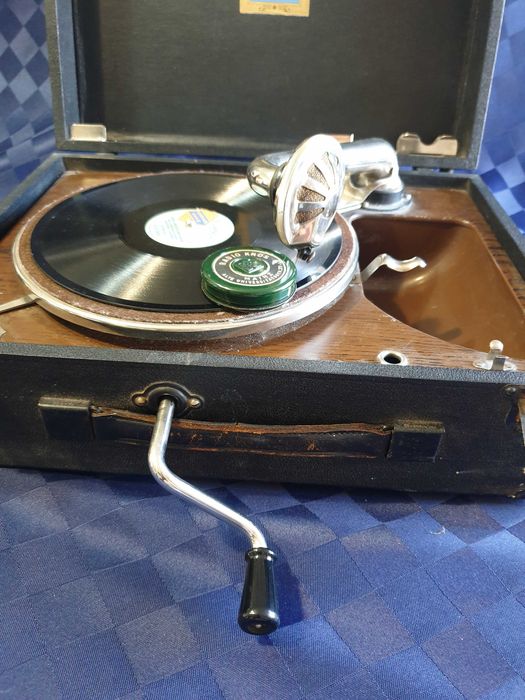 Безупречен  грамофон ELECTROLA