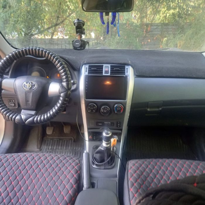 Продам машину 2012 года