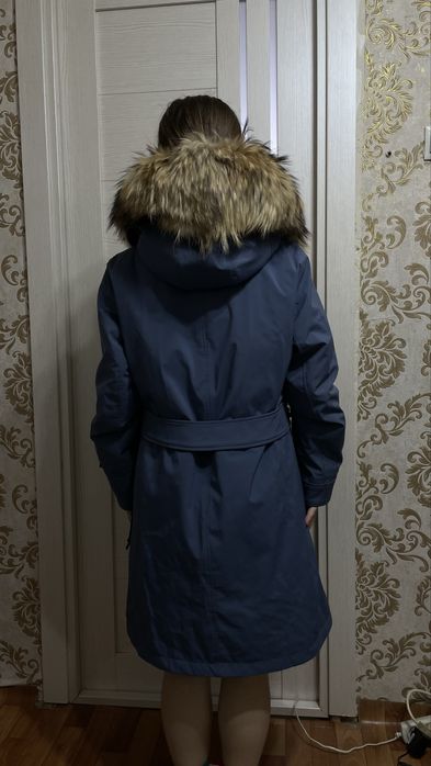 Продам парку размер м