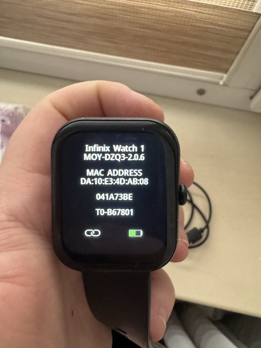 Продаю строчно смарт часы