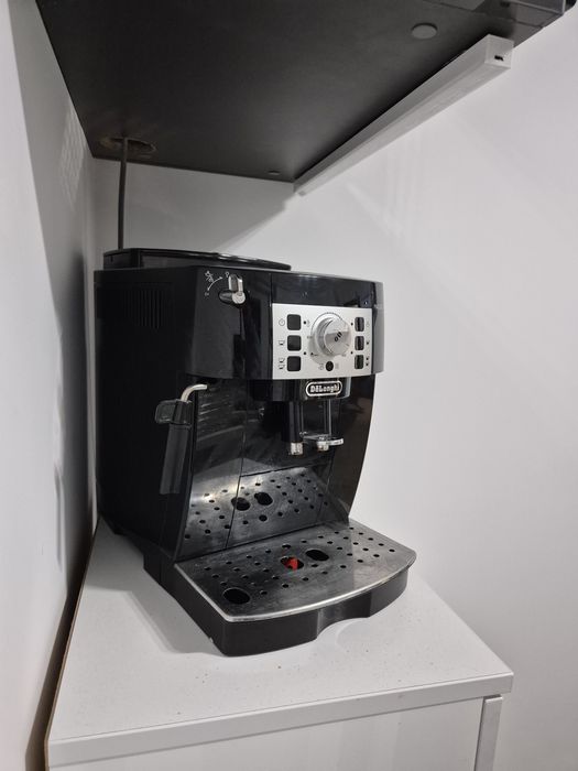 Espressor automat DELONGHI Magnifica S