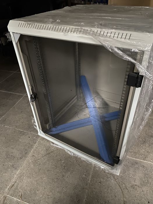 Rack Schrack 16U NOU Montare perete