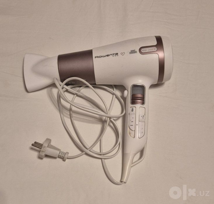 Фен Rowenta Premium Care Pro cv7461
