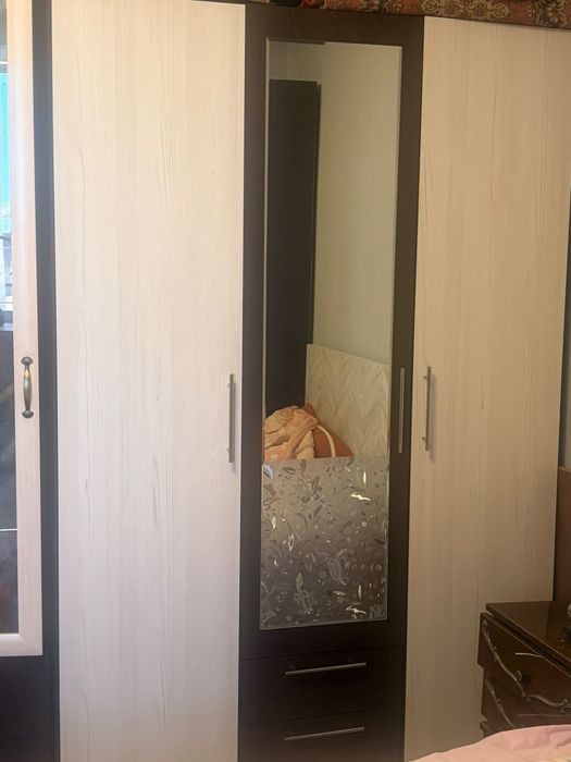 Продается шкаф для одежды