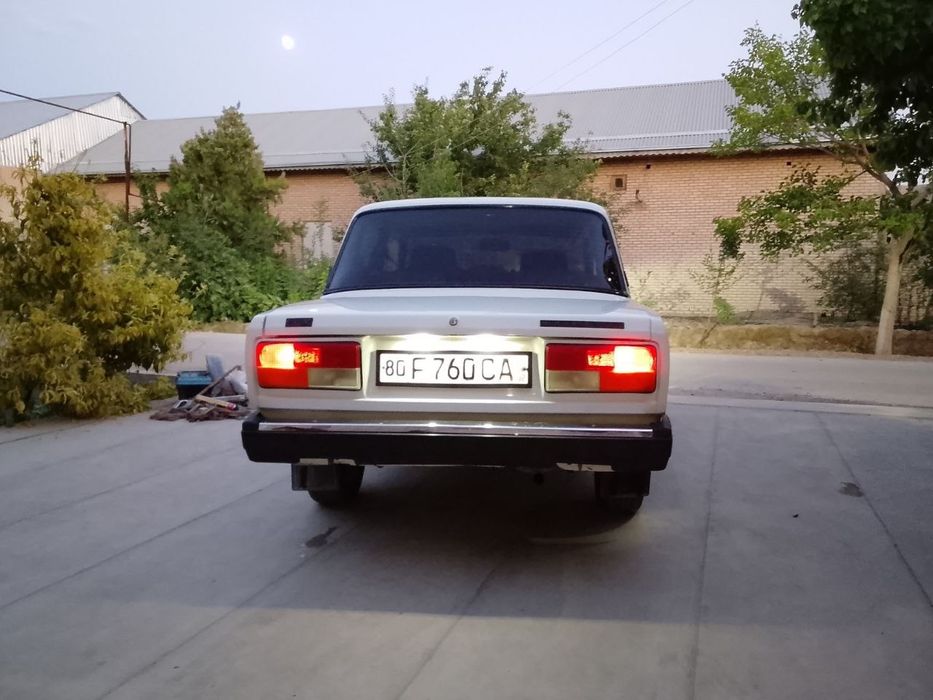 Juguli Vaz 2107 srochno sotiladi